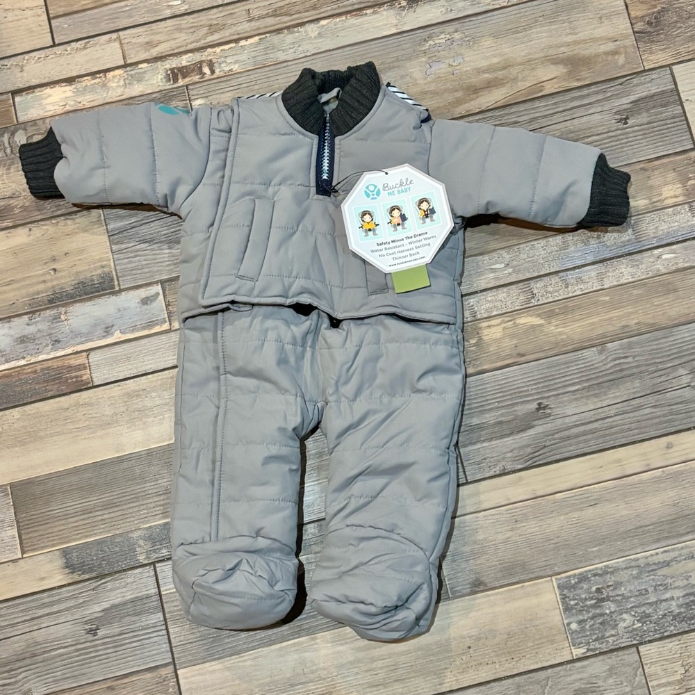 NWT Buckle Me Baby Car seat Coat/pants size 0-3 months
